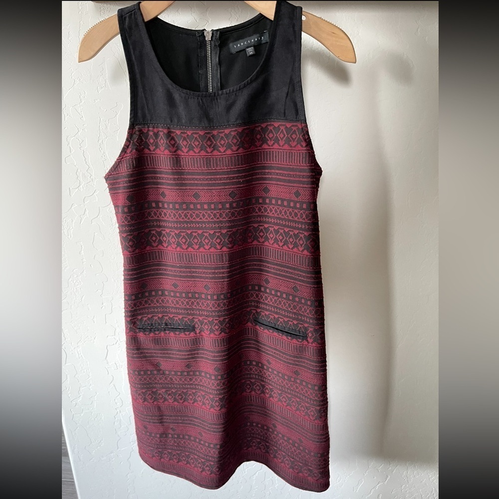 Anthropologie Sanctuary| Boho Geometric Pattern Dress with Pockets in Red/Black•